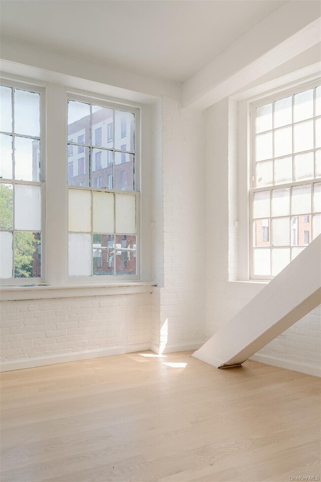 Photo - 155 River St Unidad 2D