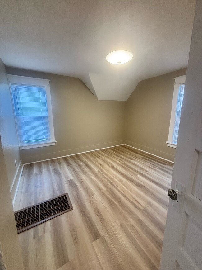 Photo - 352 Springfield Ave