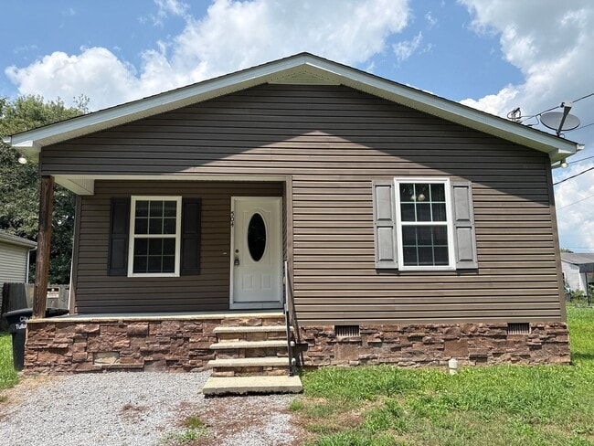 Building Photo - 504 Wheeler St