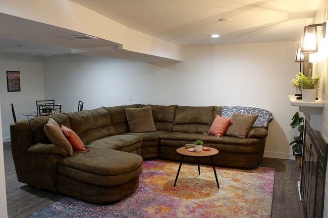 Photo - 535 Perry St Unit 1/2