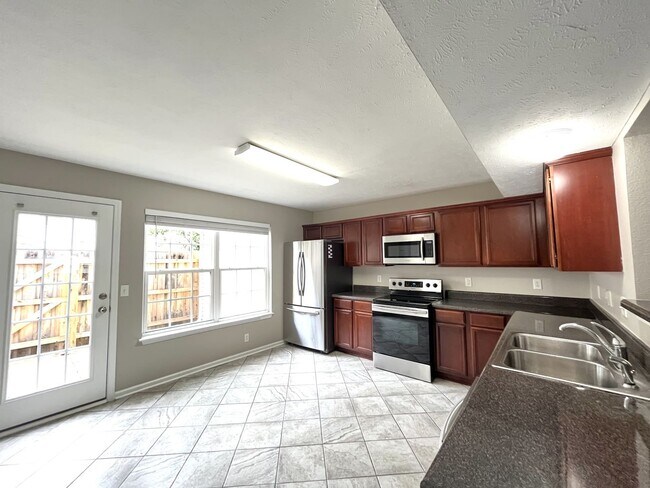 Photo - INDIAN PARK END UNIT TOWNHOME!