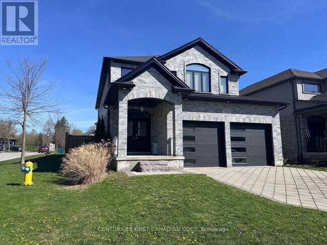 Photo - 2120 Gough Ave