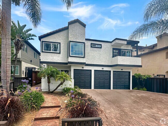 Building Photo - Beautiful 2BD/2BA Condo in North Park W/ C... Unit 7