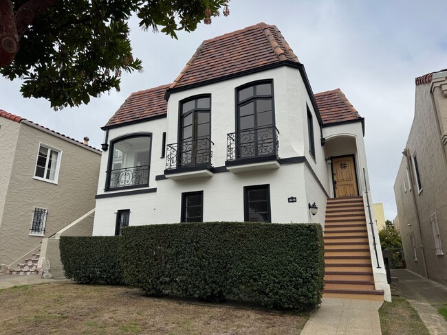 Building Photo - Bright & Spacious 4BD/3BA Home in Merced M...