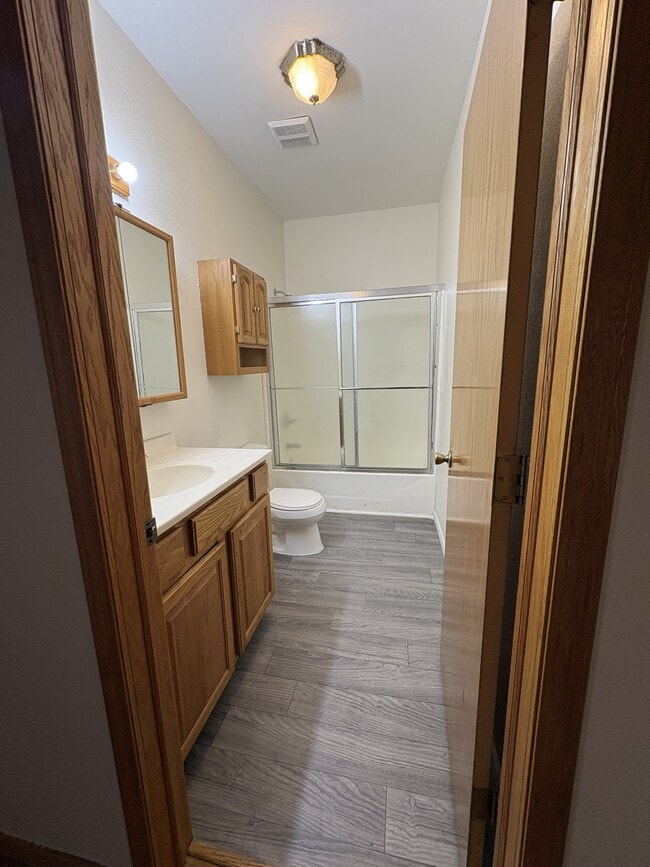 218 W Central Ave