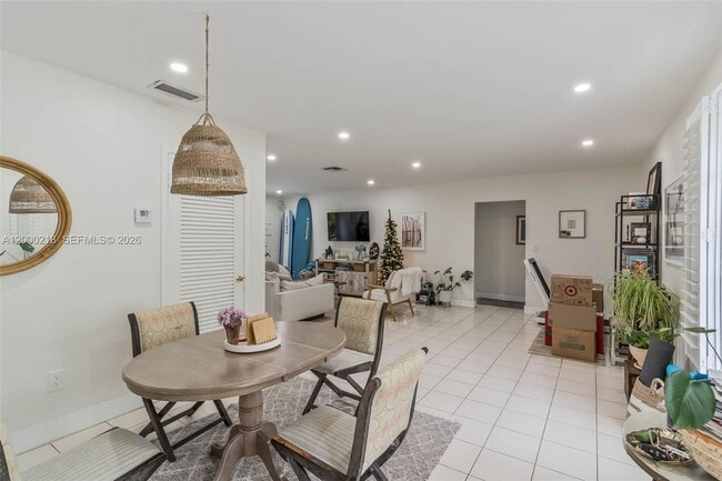 Photo - 970 Benevento Ave