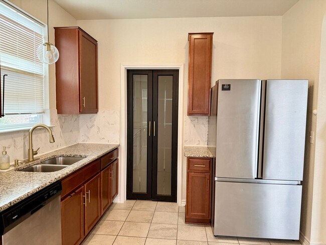 Photo - Loma Mesa 3 bedroom, 2.5 bath home ready for move-in!