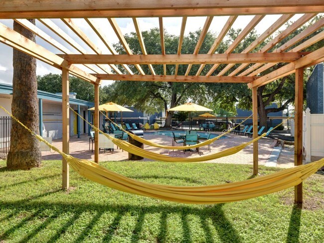 Photo - Azure Apartments and Townhomes