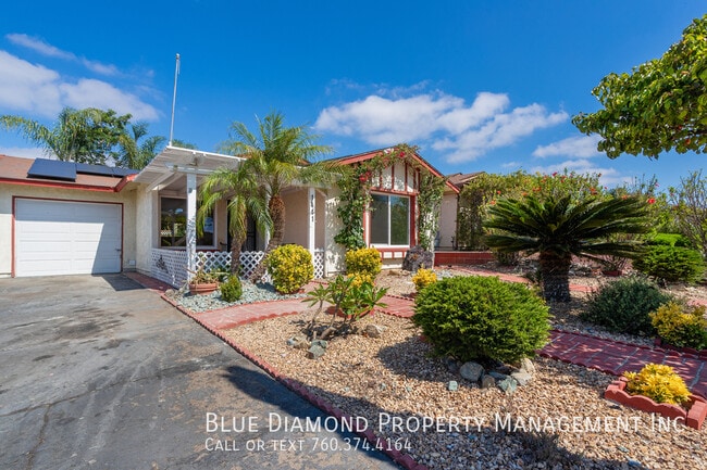 Photo - 1441 Peacock Blvd