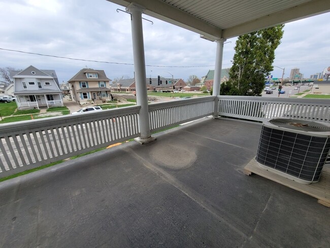 Photo - 605-607 1st Avenue SW Unidad A