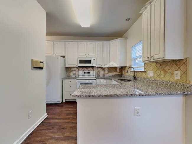 Photo - 3104 Gross Ave