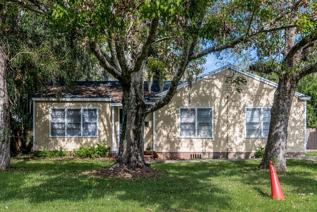 Building Photo - 4853 Riverdale Rd