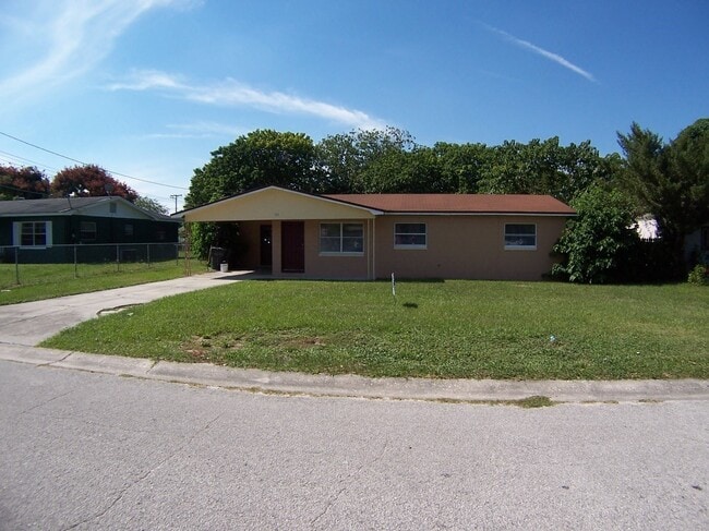 Photo - Three-Bedroom Home Near the Chain of Lakes