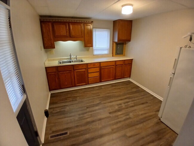 Photo - 335 S Gibson St