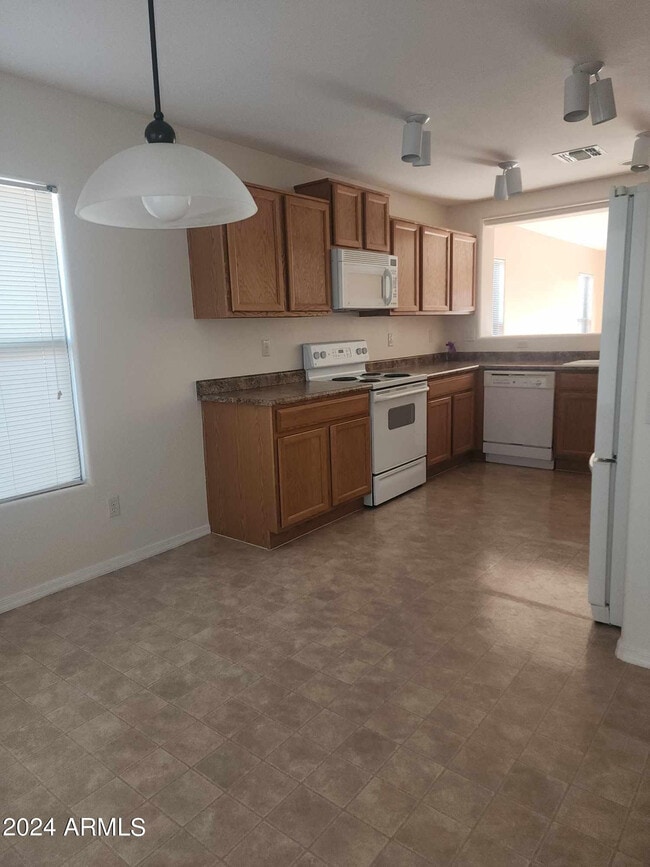 Photo - 43811 W Elizabeth Ave