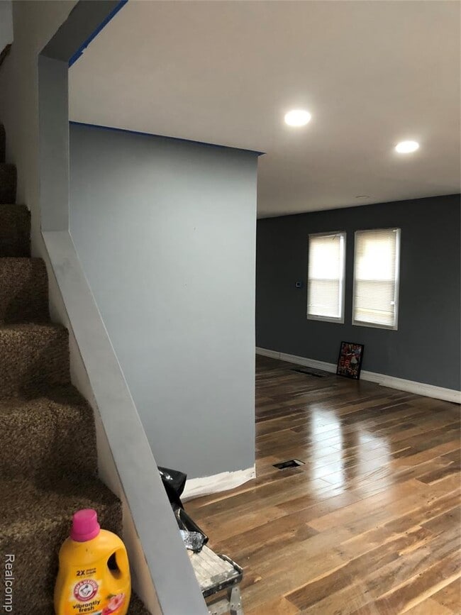 Photo - 19404 Saint Aubin St