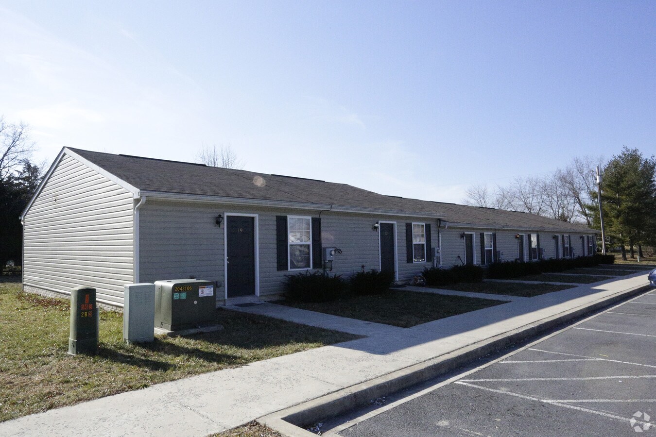 Fegan Road Apartments - Fegan Road Apartments