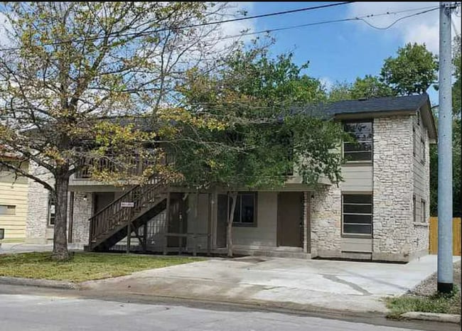 Photo - 607 W Byrd Blvd