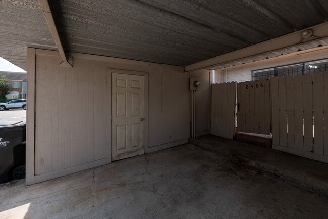 Photo - 8486 Ariel St