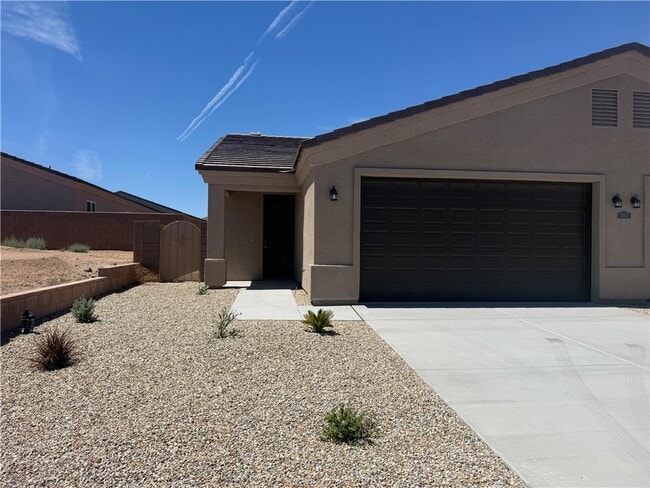 Building Photo - 3277 Tierra del Sol Dr