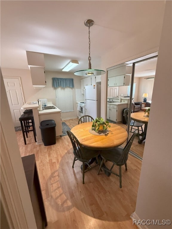 Photo - 853 SE Mayo Dr