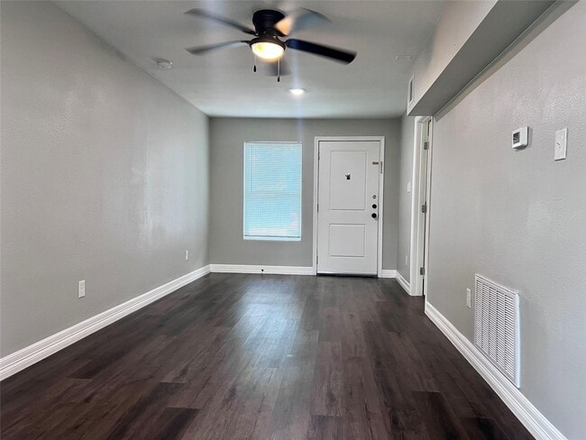 Photo - 207 Avenue A
