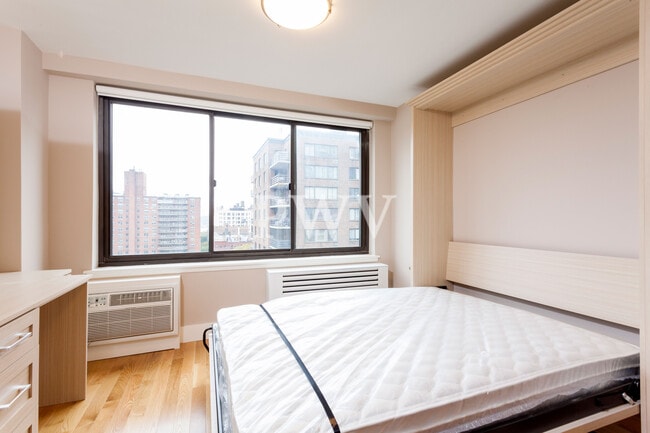 Photo - 792 Columbus Avenue