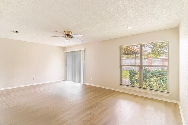 Photo - 19414 Leafwood Ln