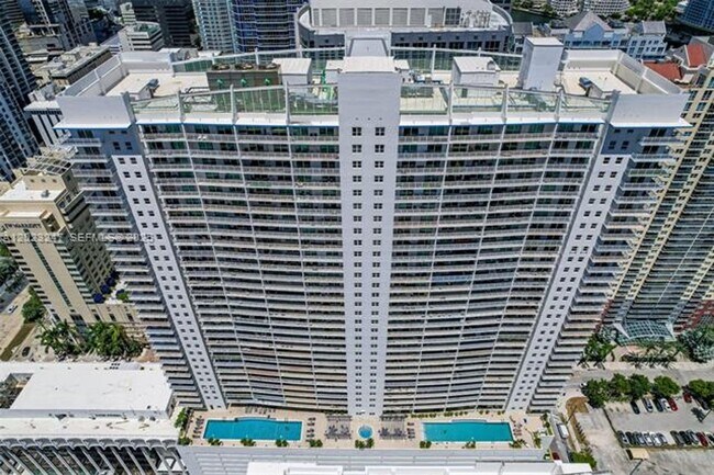 Photo - 1200 Brickell Bay Dr Unidad 1200 Brickell Bay Dr # 2915