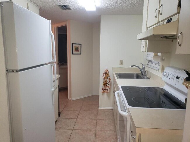 7912 Midway Dr Terrace Unidad T101
