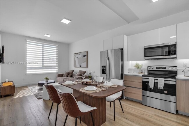 Photo - 1552 NW 2nd St Unidad 110 Rental