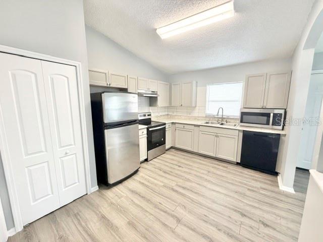 Photo - 1081 Leeward Dr