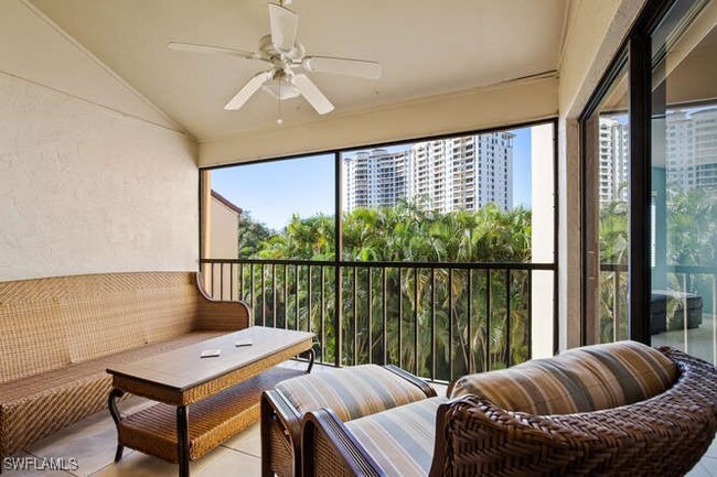 Photo - 592 Beachwalk Cir Unidad N-304