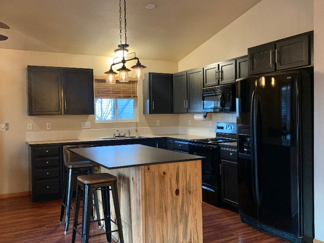 Photo - 3916 Eagles Nest Dr