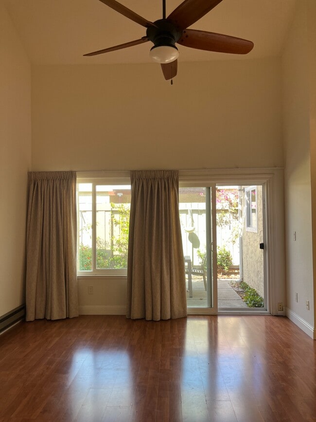 Photo - 190 Truckee Ln