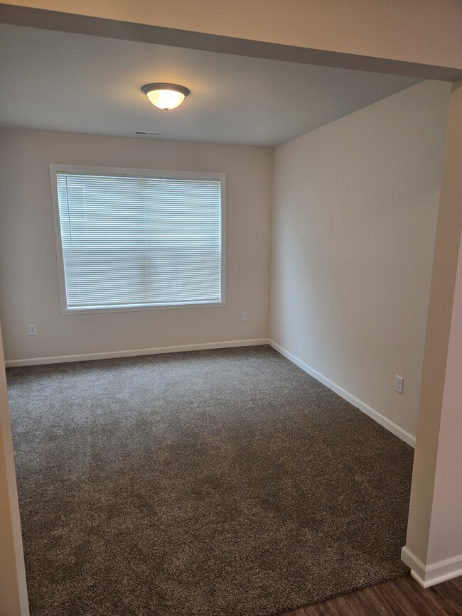 Front Bedroom - 4428 Squaw Valley Dr Unit 4428