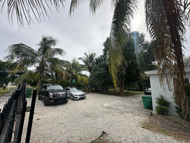 Photo - 1128 NW 101st St Unit West