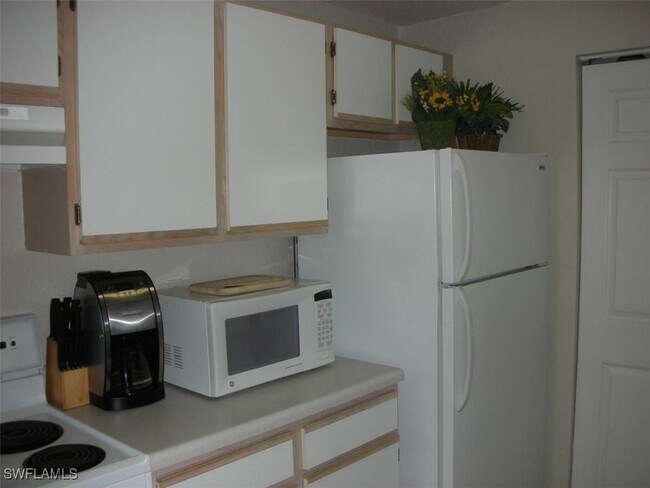 Photo - 6360 Aragon Way Unidad 304