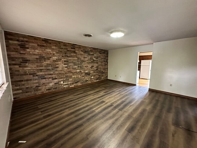 Photo - 405 N Inglewood, Apt 25-28 Unit 405 N Inglewood, Apt 26