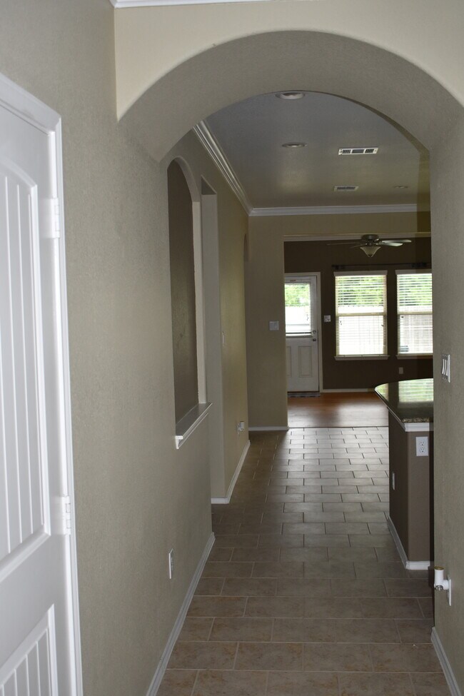 Photo - 233 Eagle Owl Loop