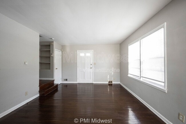 Photo - 1859 W 60th St