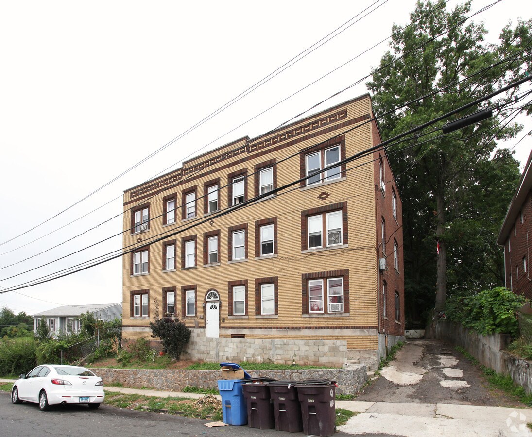 Photo - 106 Willow St