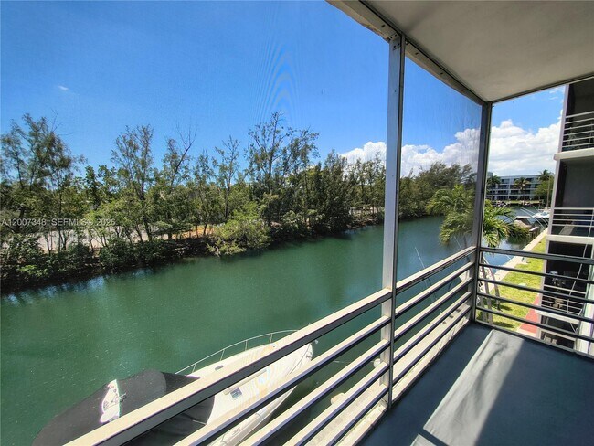 Photo - 3660 NE 166th St Unit 302