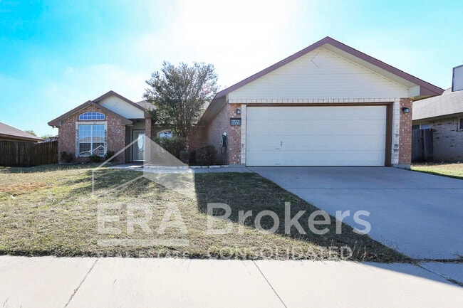 Building Photo - 702 Aries Dr