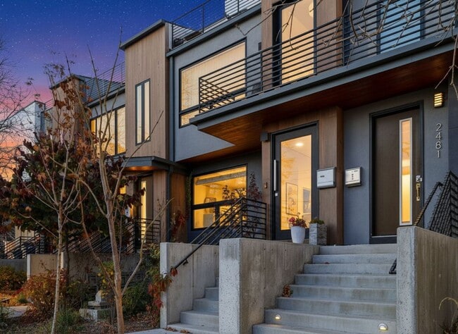 Building Photo - Luxury Furnished Rental in the Heart of Denver - Custom finishes meets undeniable style!