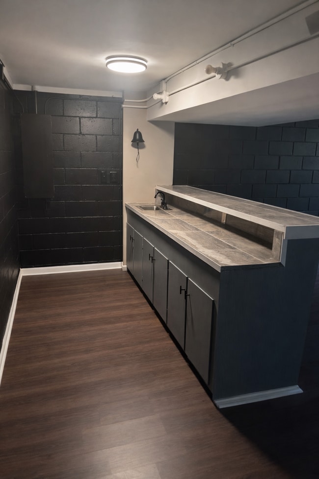 Photo - 2961 King Alfred Dr