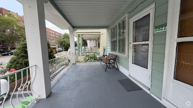Building Photo - 2521 John F. Kennedy Blvd Unit 1st Floor Rental