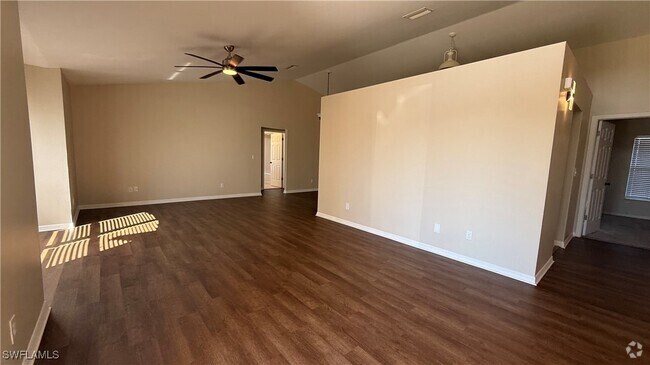 Building Photo - 607 SW 26th Terrace Rental
