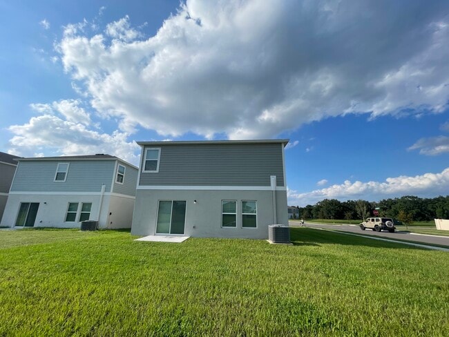 Photo - 13089 Oak Hill Way