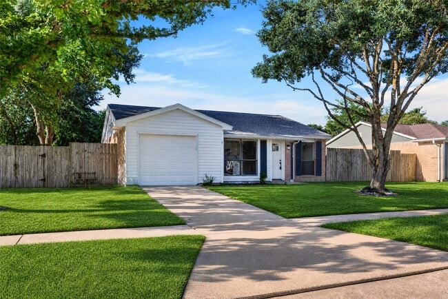 Photo - 24114 4 Sixes Ln